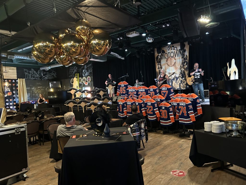 Bo's Bar & Stage